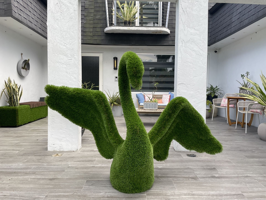 Outdoor Artificial Grass Animals -Swan